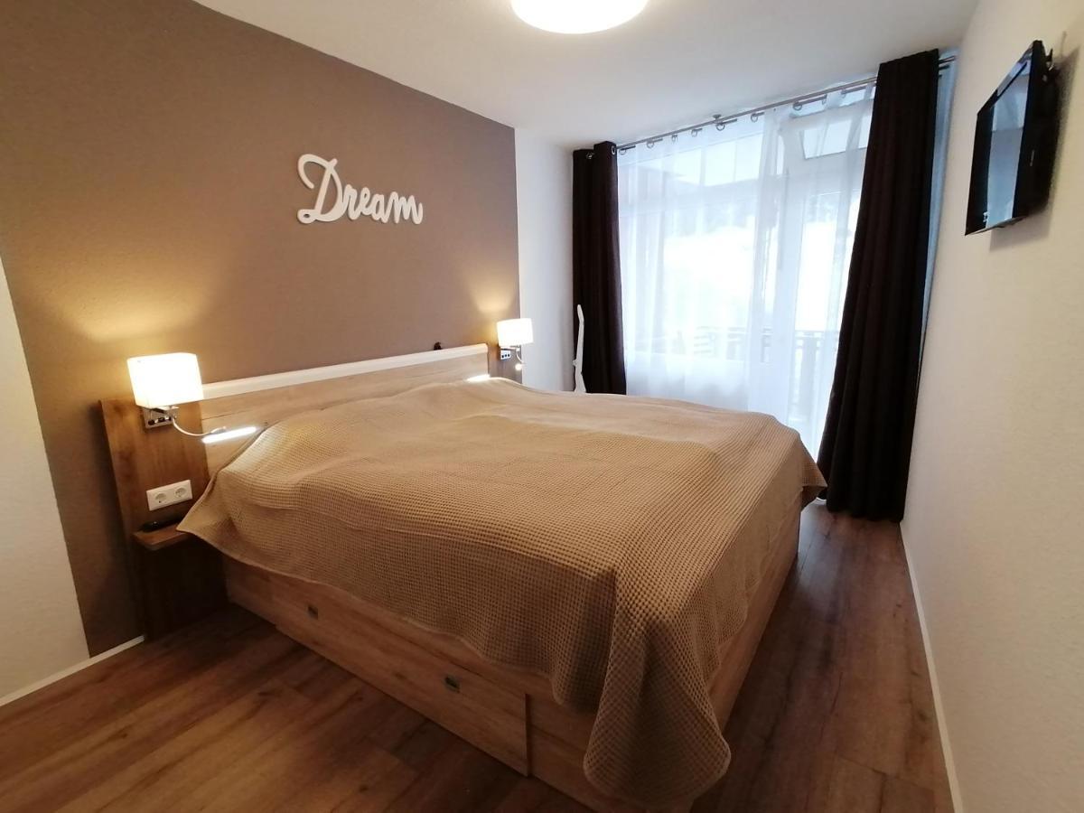 Ferienwohnung Am Schluchsee Mit Balkon & Pool Dış mekan fotoğraf